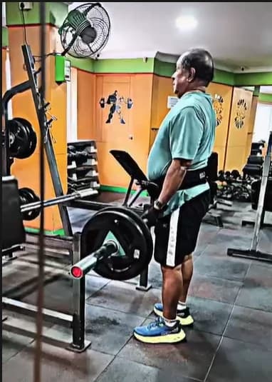 Deadlift weight training